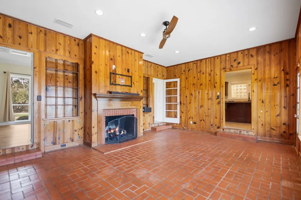1609 Old Nacogdoches Road Henderson, TX 75654