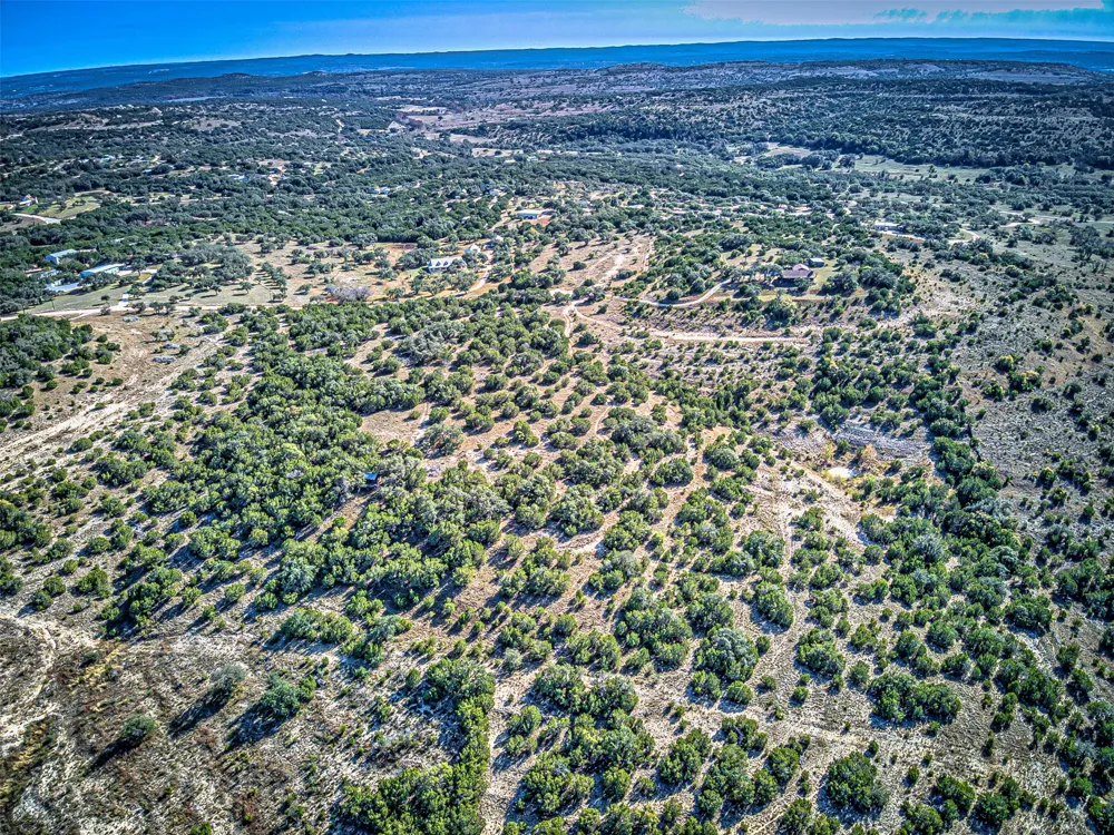414 Hall Lane Spicewood, TX 78669