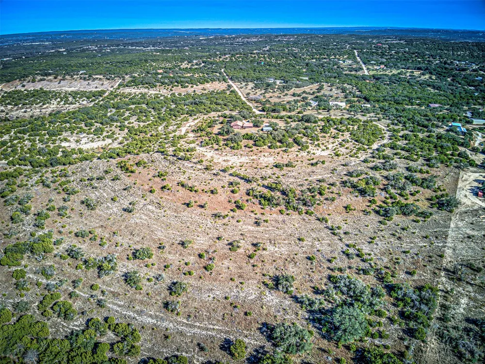 414 Hall Lane Spicewood, TX 78669