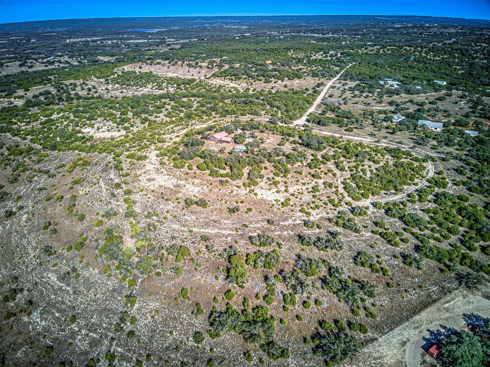 414 Hall Lane Spicewood, TX 78669