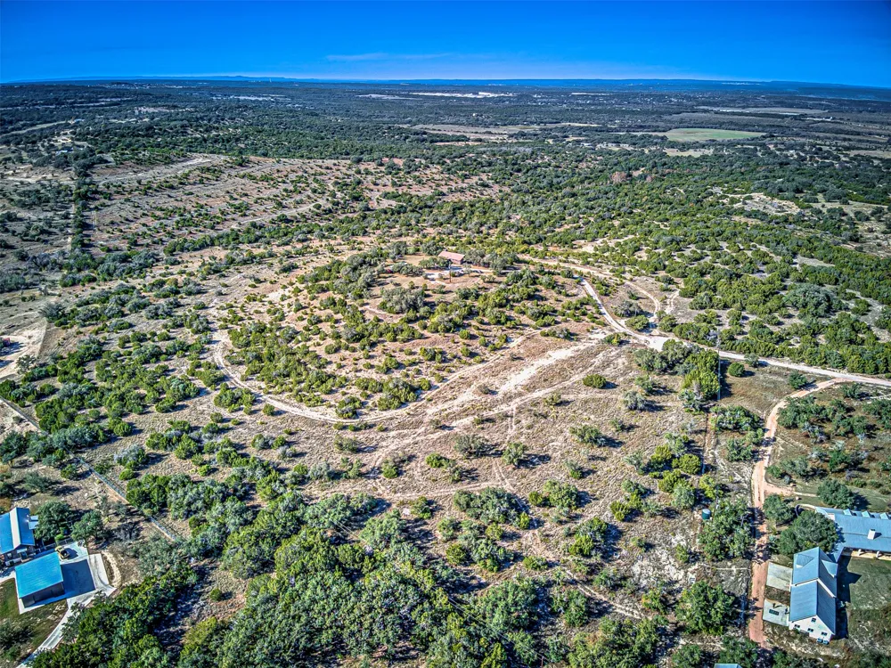 414 Hall Lane Spicewood, TX 78669