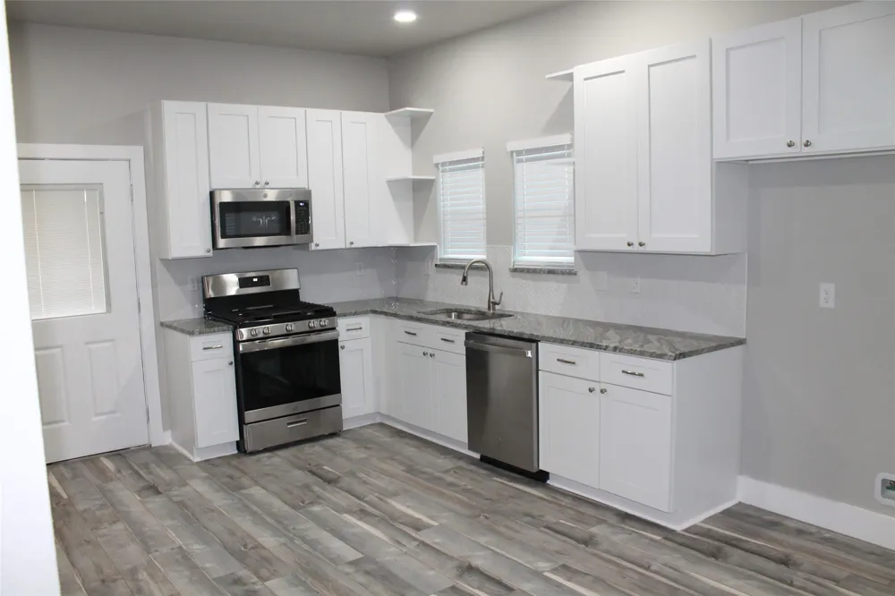 104 S Hubbard Street Alvord, TX 76225
