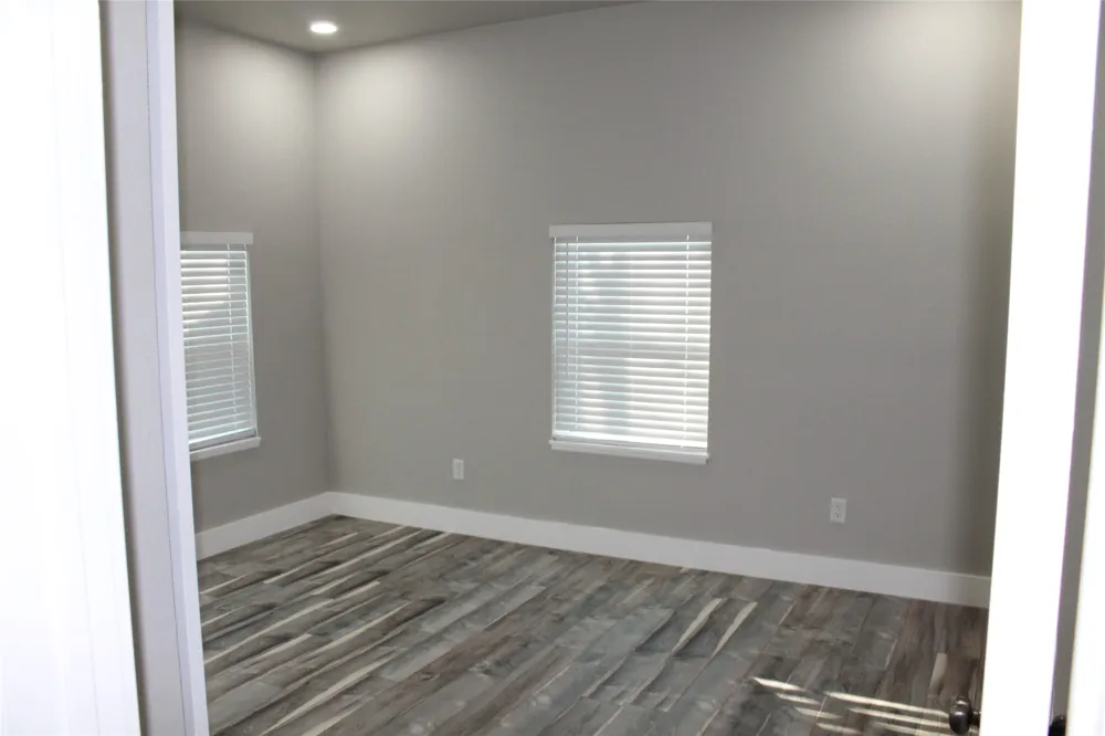104 S Hubbard Street Alvord, TX 76225