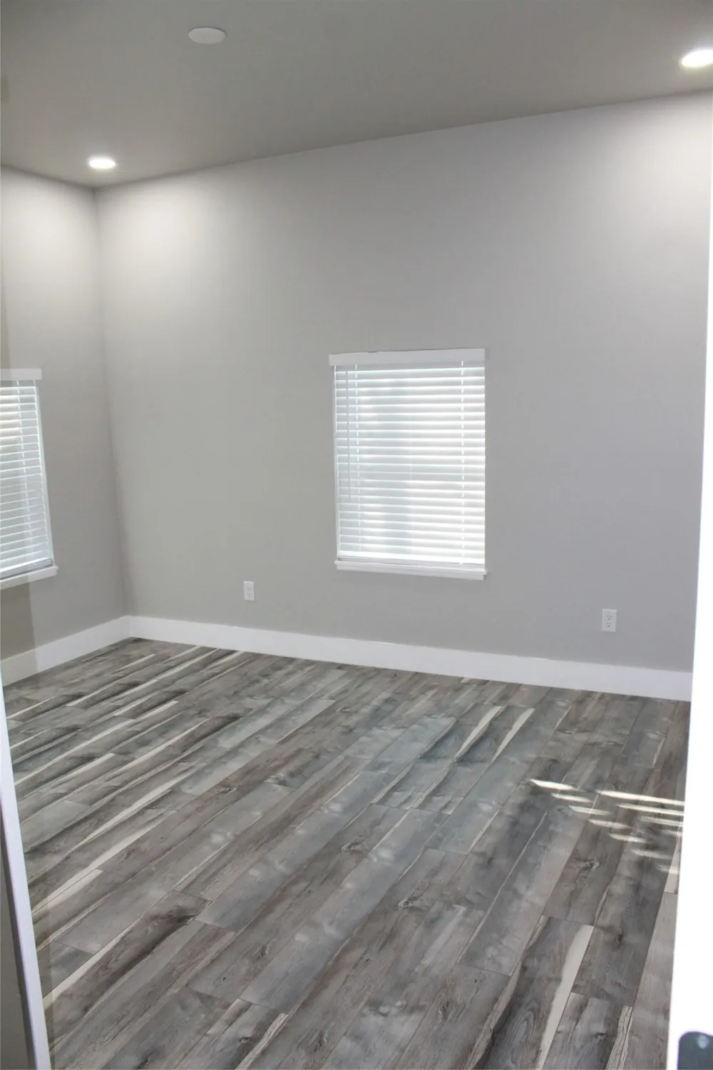 104 S Hubbard Street Alvord, TX 76225