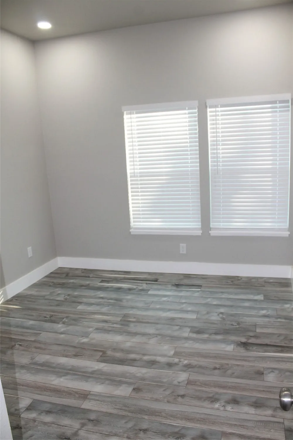 104 S Hubbard Street Alvord, TX 76225
