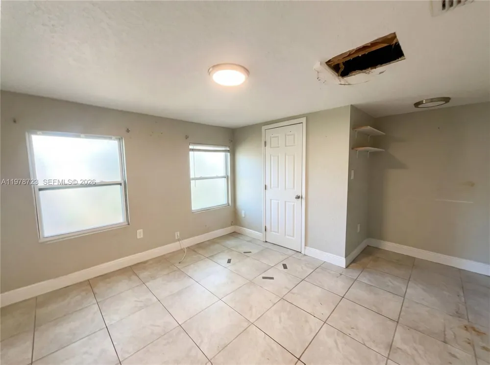 244 S Rhodes Mount Dora, FL 32757