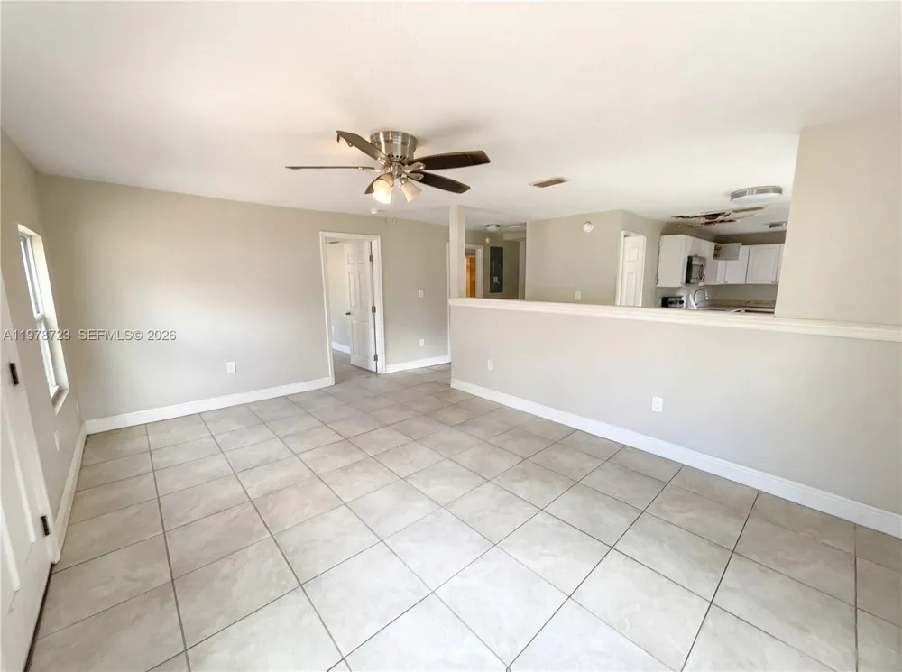 244 S Rhodes Mount Dora, FL 32757