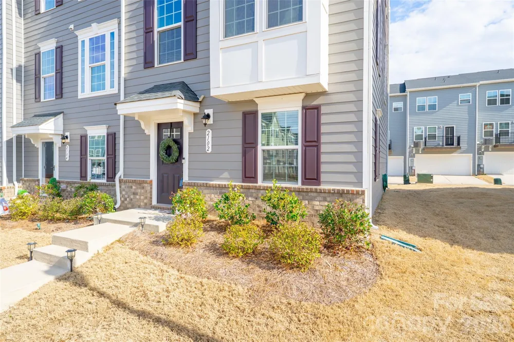 2102 Trout Lily Lane Matthews, NC 28104