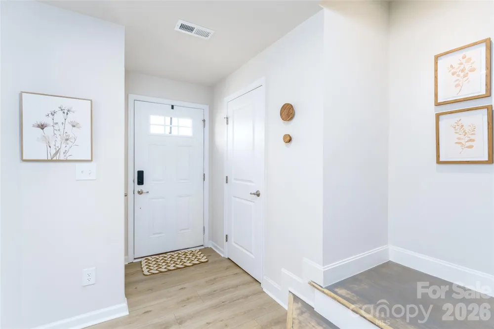 2102 Trout Lily Lane Matthews, NC 28104