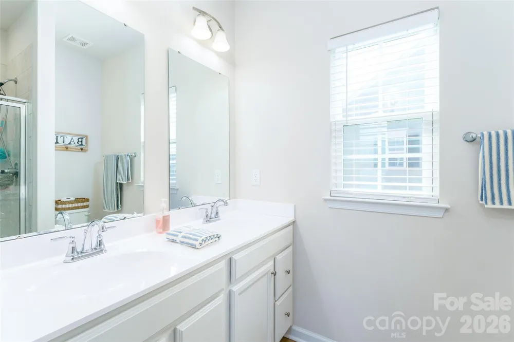 2102 Trout Lily Lane Matthews, NC 28104