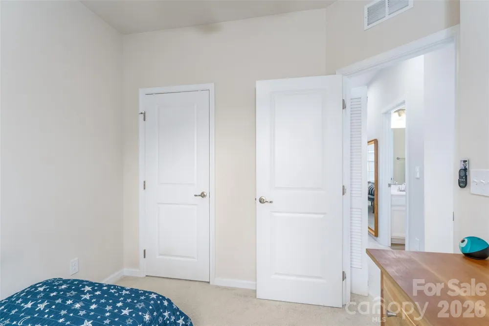 2102 Trout Lily Lane Matthews, NC 28104