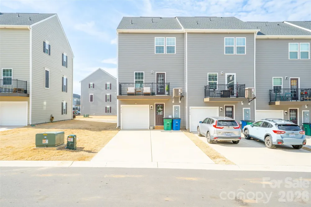 2102 Trout Lily Lane Matthews, NC 28104