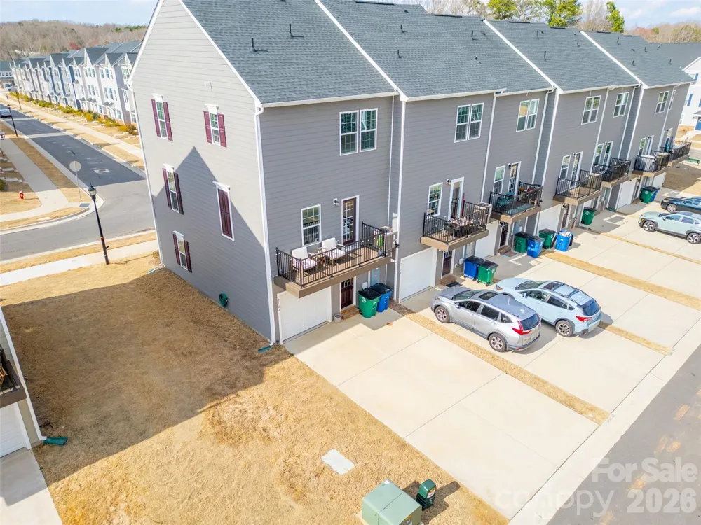2102 Trout Lily Lane Matthews, NC 28104