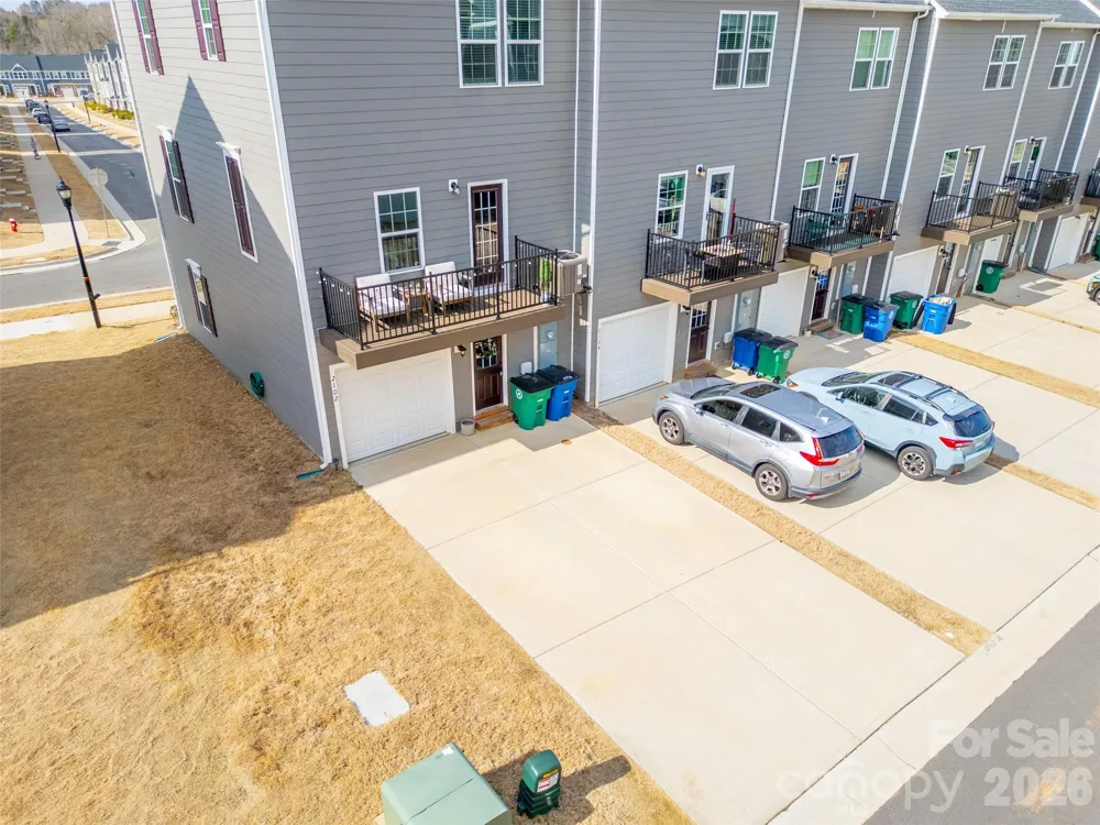 2102 Trout Lily Lane Matthews, NC 28104