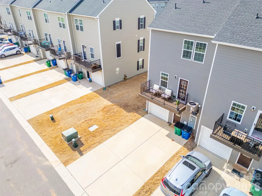 2102 Trout Lily Lane Matthews, NC 28104