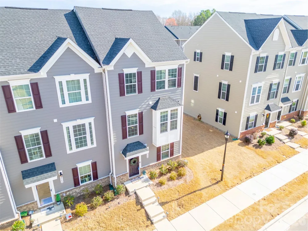 2102 Trout Lily Lane Matthews, NC 28104