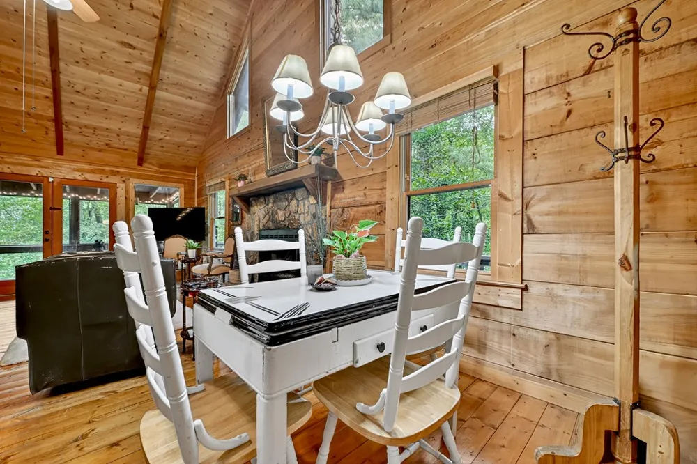 430 Chestnut Ridge Blue Ridge, GA 30513