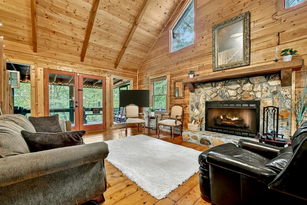 430 Chestnut Ridge Blue Ridge, GA 30513