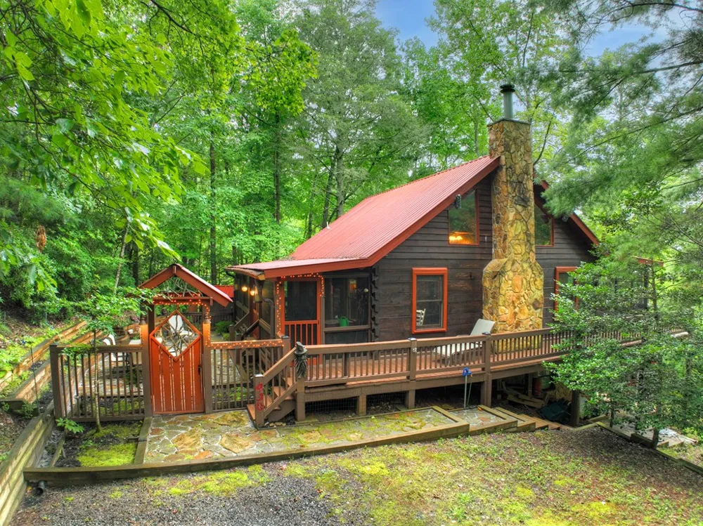 430 Chestnut Ridge Blue Ridge, GA 30513
