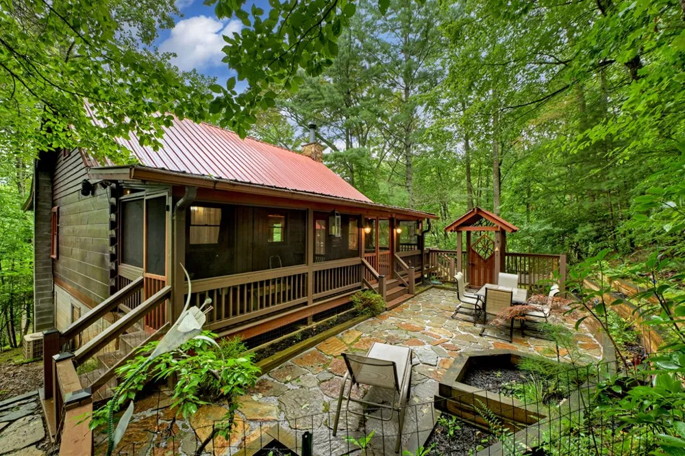 430 Chestnut Ridge Blue Ridge, GA 30513