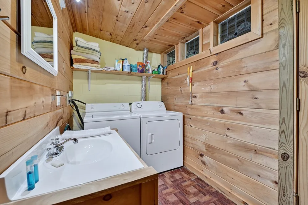 430 Chestnut Ridge Blue Ridge, GA 30513