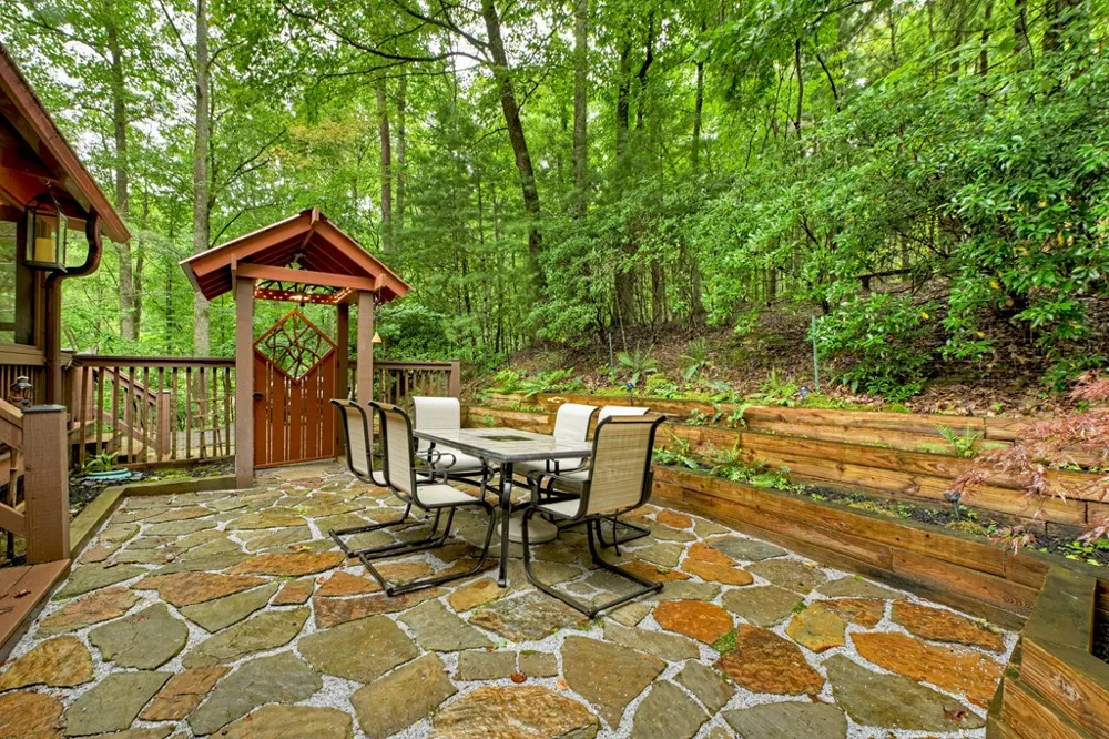 430 Chestnut Ridge Blue Ridge, GA 30513