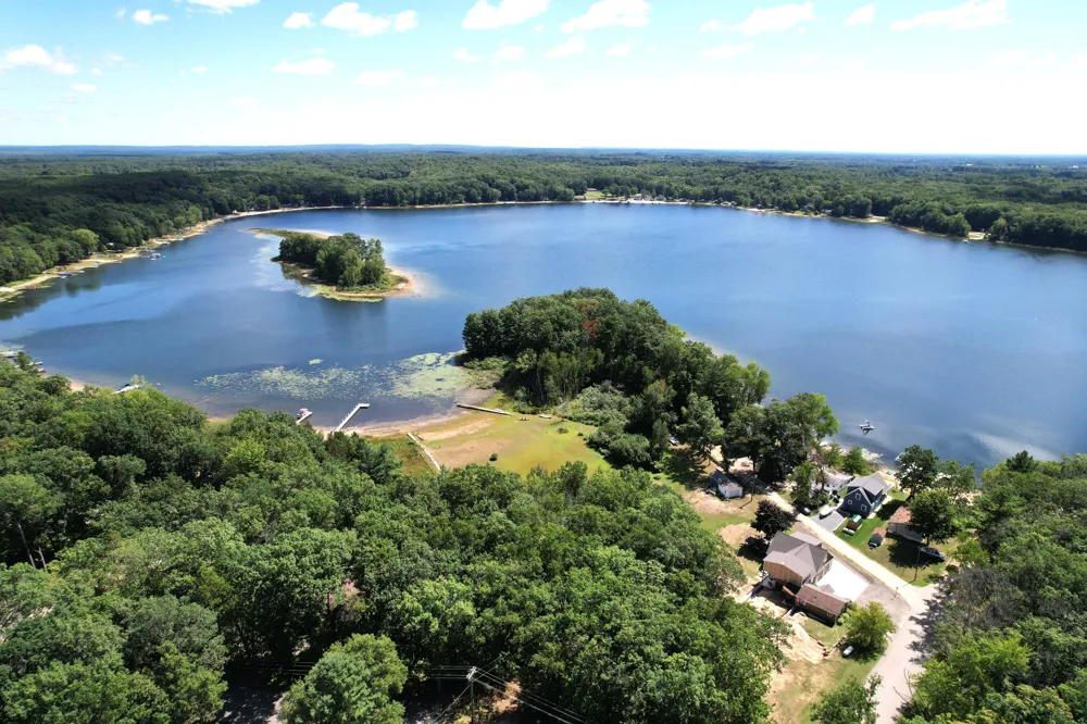 4050 E Ottawa Drive Free Soil, MI 49411