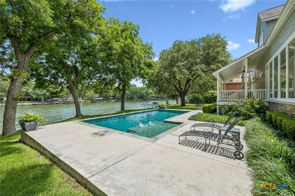 2319 Terminal Loop Road McQueeney, TX 78123
