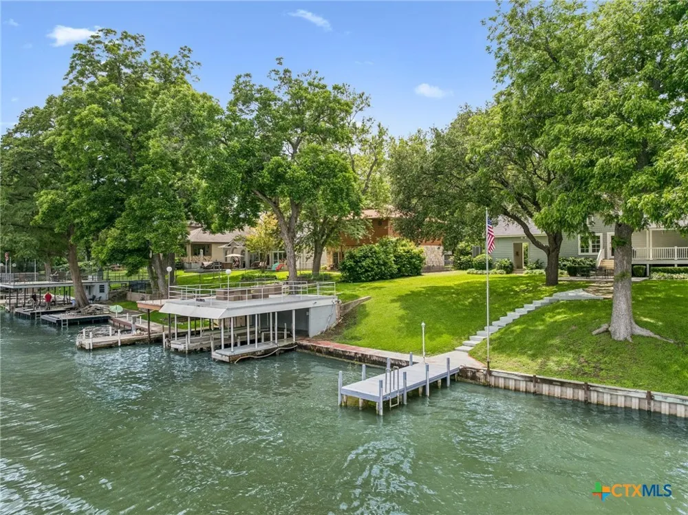 2319 Terminal Loop Road McQueeney, TX 78123