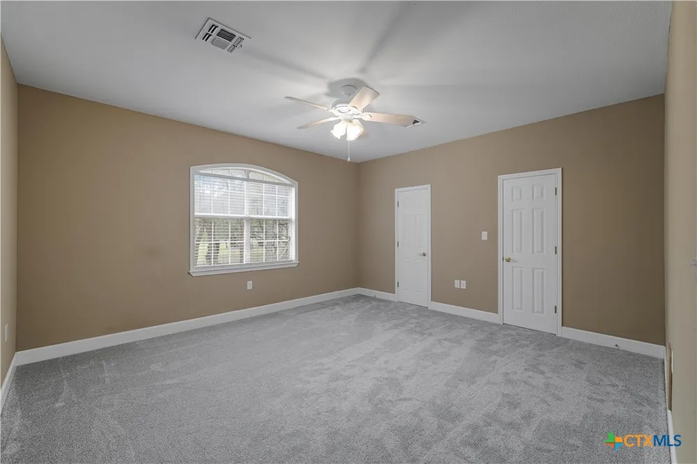 233 Post Oak Bend Inez, TX 77968