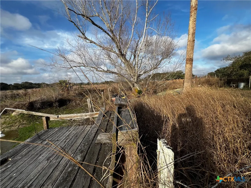 607 Quail Meadow Road Seadrift, TX 77983