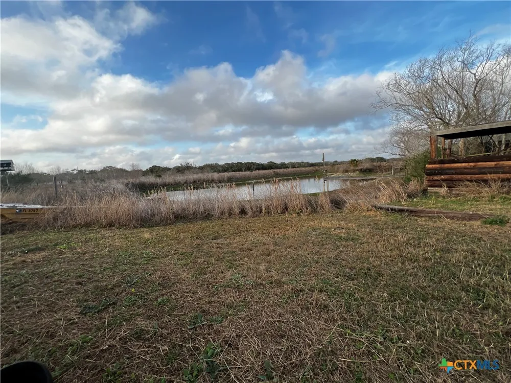 607 Quail Meadow Road Seadrift, TX 77983