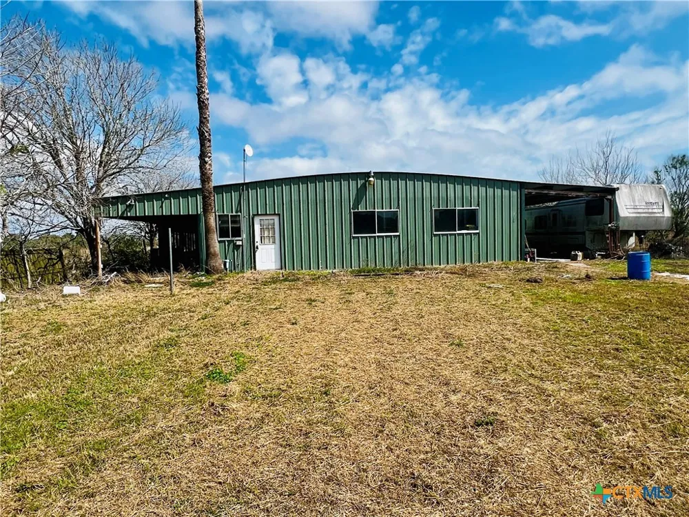 607 Quail Meadow Road Seadrift, TX 77983