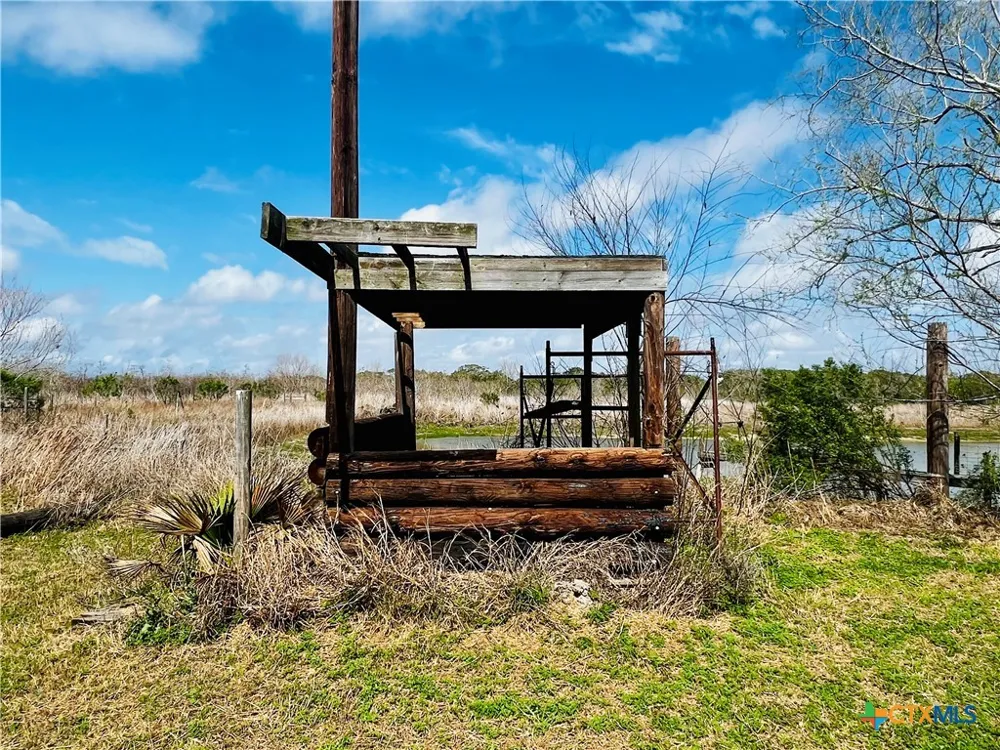 607 Quail Meadow Road Seadrift, TX 77983