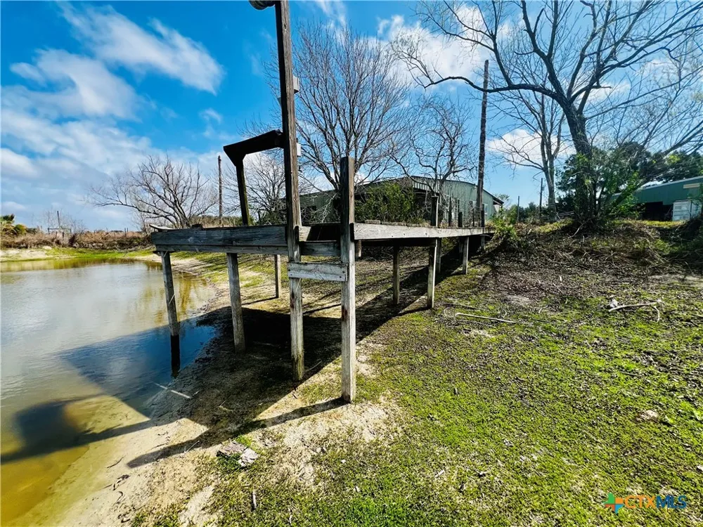 607 Quail Meadow Road Seadrift, TX 77983