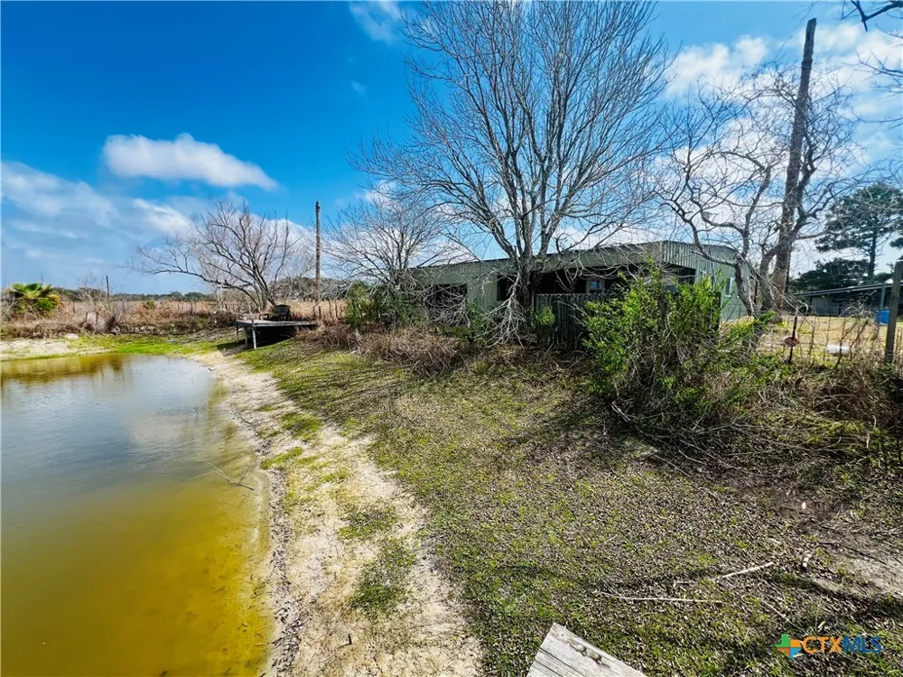 607 Quail Meadow Road Seadrift, TX 77983