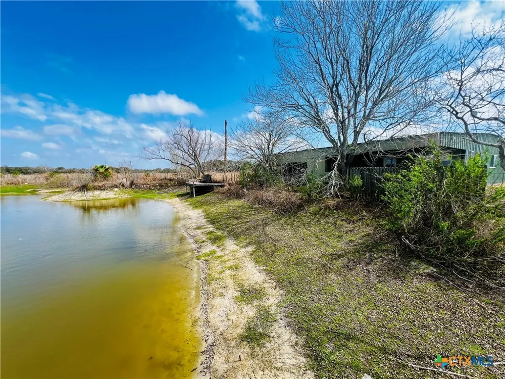 607 Quail Meadow Road Seadrift, TX 77983