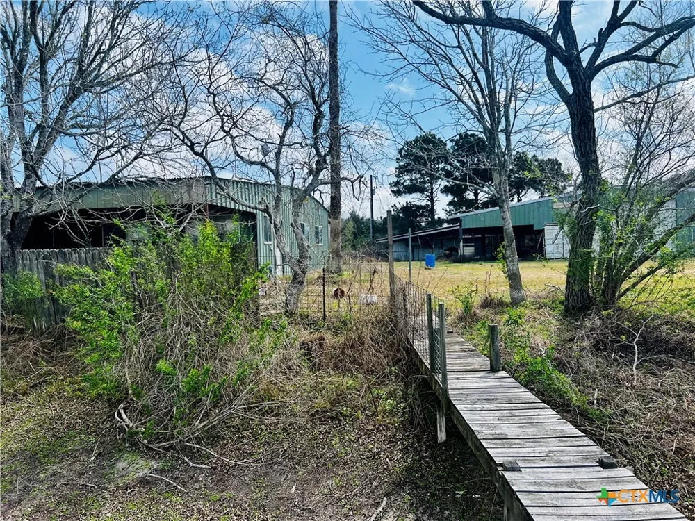 607 Quail Meadow Road Seadrift, TX 77983