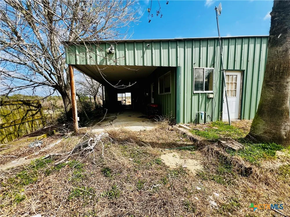 607 Quail Meadow Road Seadrift, TX 77983