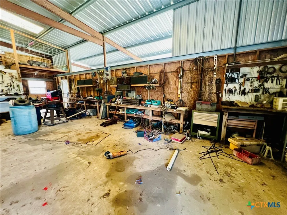 607 Quail Meadow Road Seadrift, TX 77983