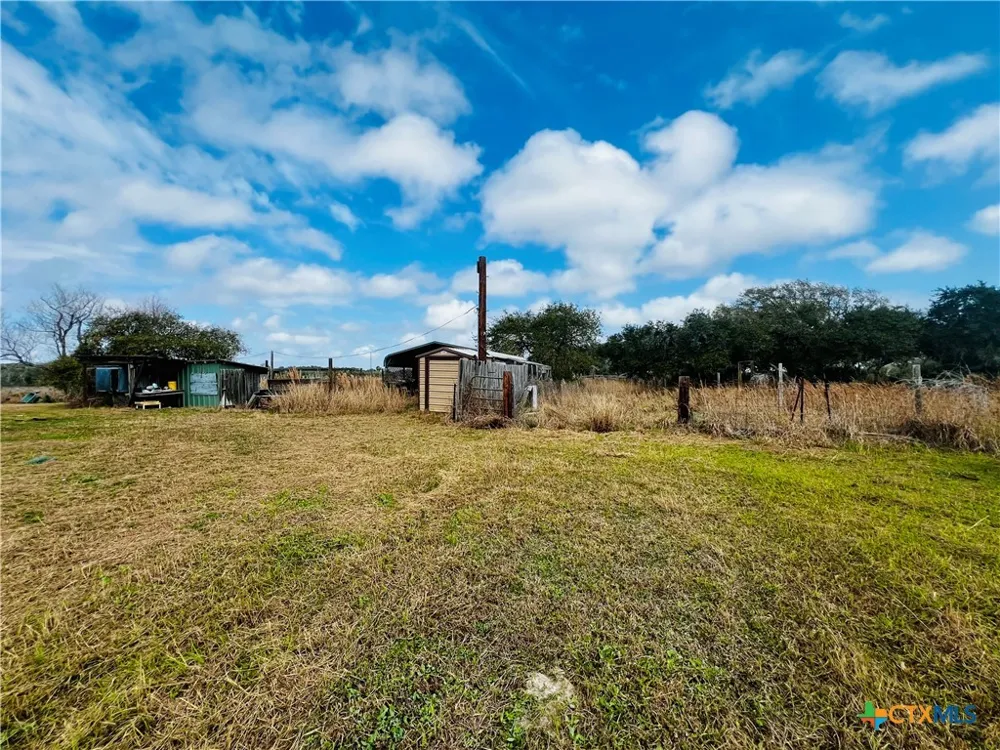 607 Quail Meadow Road Seadrift, TX 77983