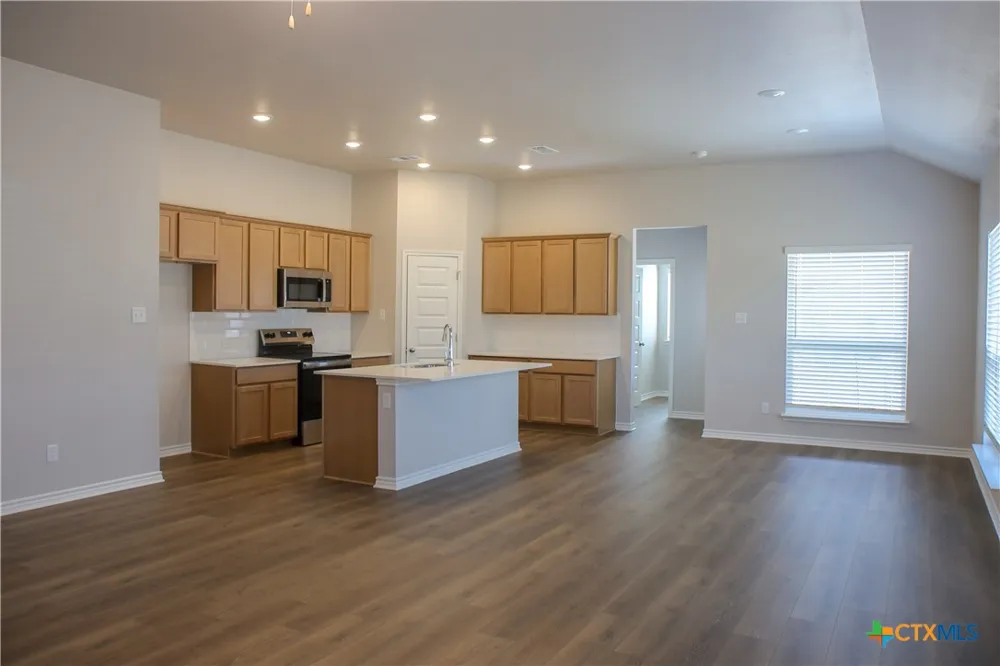504 Story Avenue Florence, TX 76527