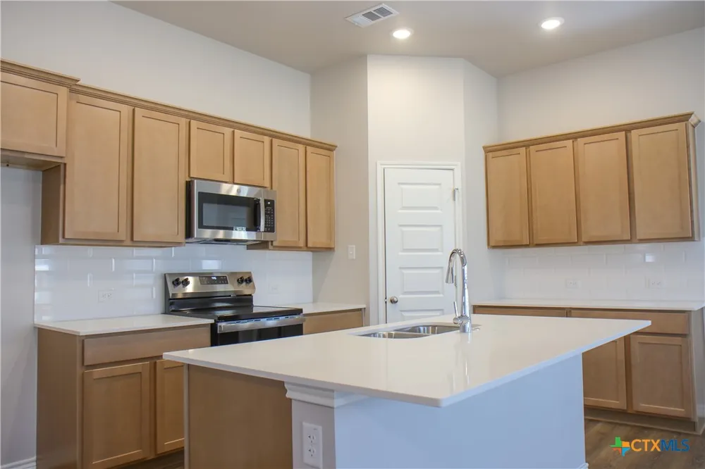 504 Story Avenue Florence, TX 76527