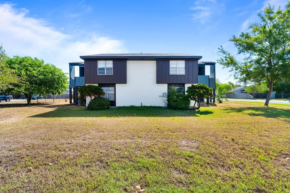 1410 Moore Avenue Portland, TX 78374
