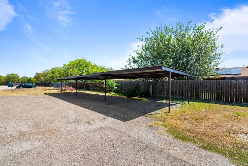 1410 Moore Avenue Portland, TX 78374
