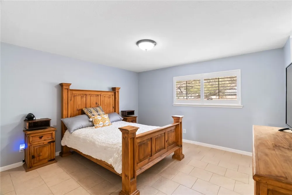 2130 Eastwind Street Ingleside, TX 78362