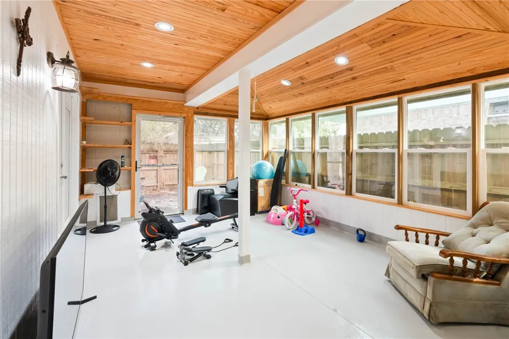 2130 Eastwind Street Ingleside, TX 78362