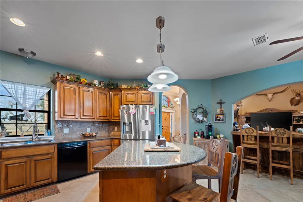 790 Fm 70 Sandia, TX 78383