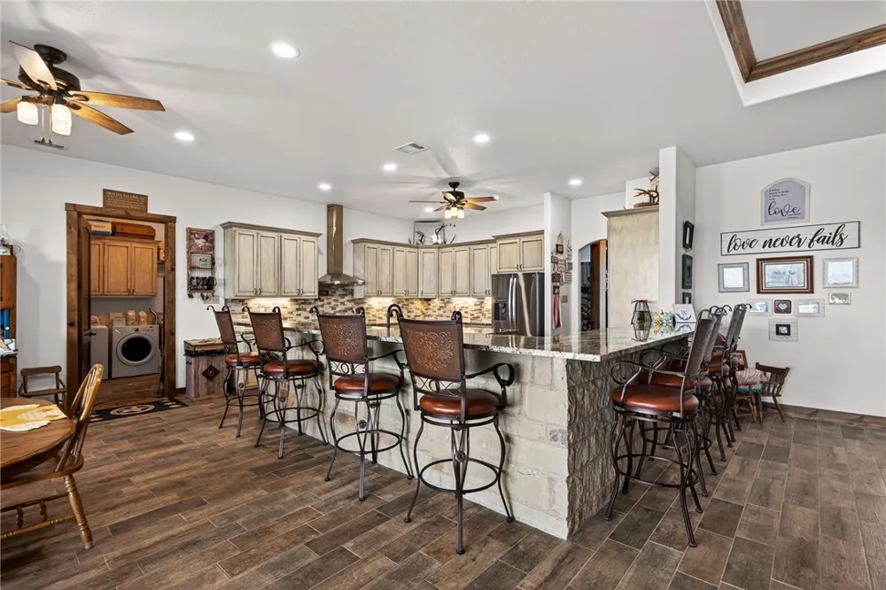 561 Carmel Drive Sandia, TX 78383