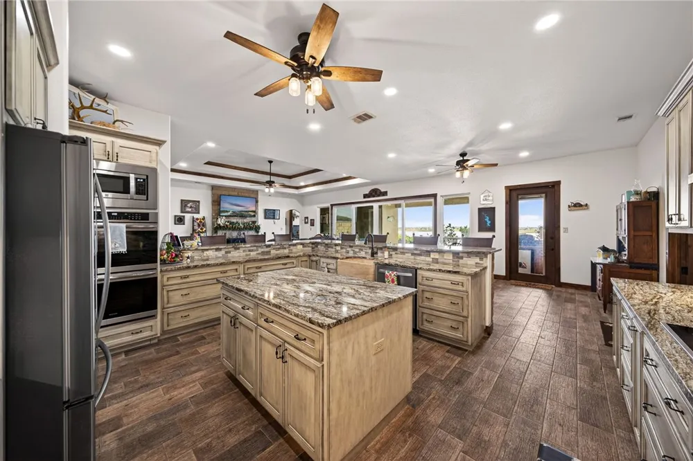 561 Carmel Drive Sandia, TX 78383
